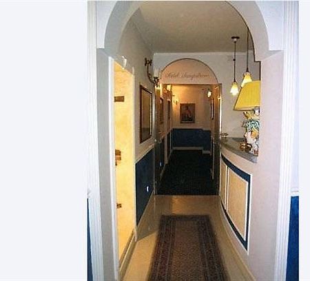 Nuovo Hotel Sangiuliano Catánia Buitenkant foto