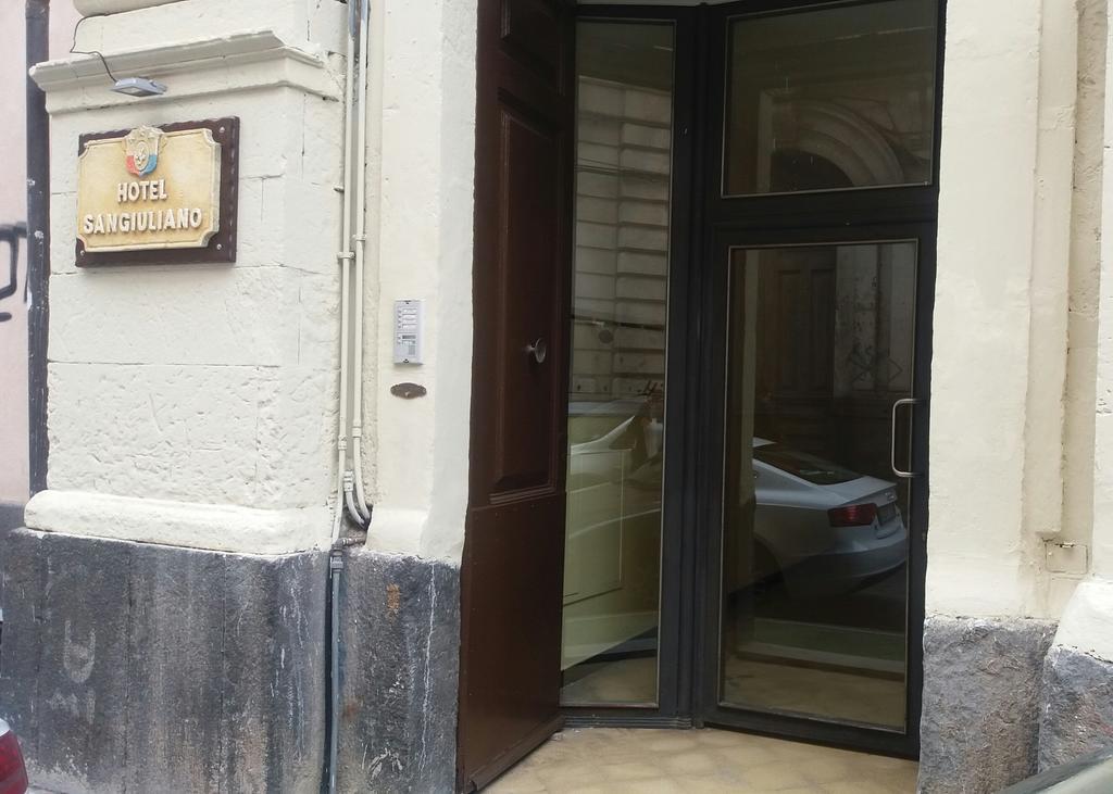 Nuovo Hotel Sangiuliano Catánia Buitenkant foto